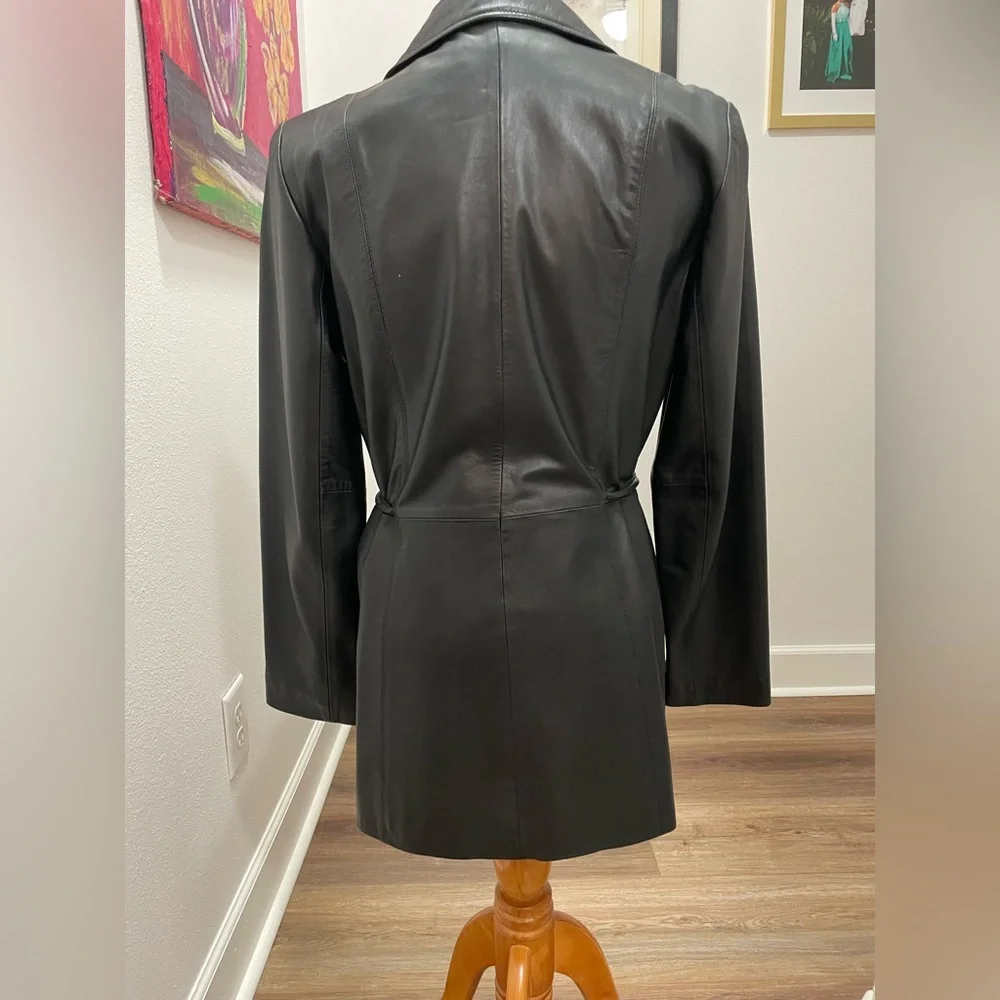 Vintage Black Leather Jacket - Picture 5 of 11